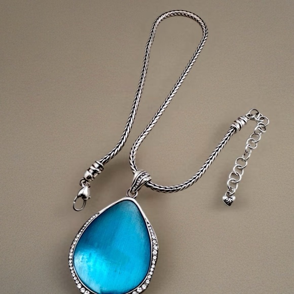 Brighton Elegant Blue Teardrop Pendant Necklace Crystals. - Picture 6 of 7